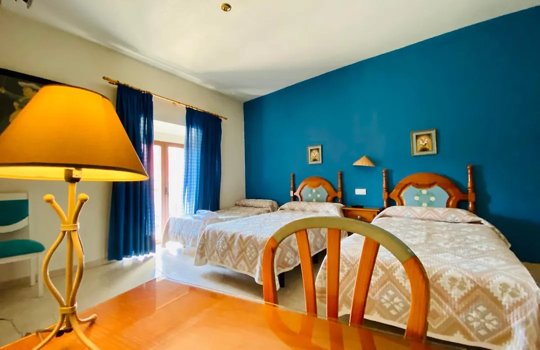 Hostal León-1